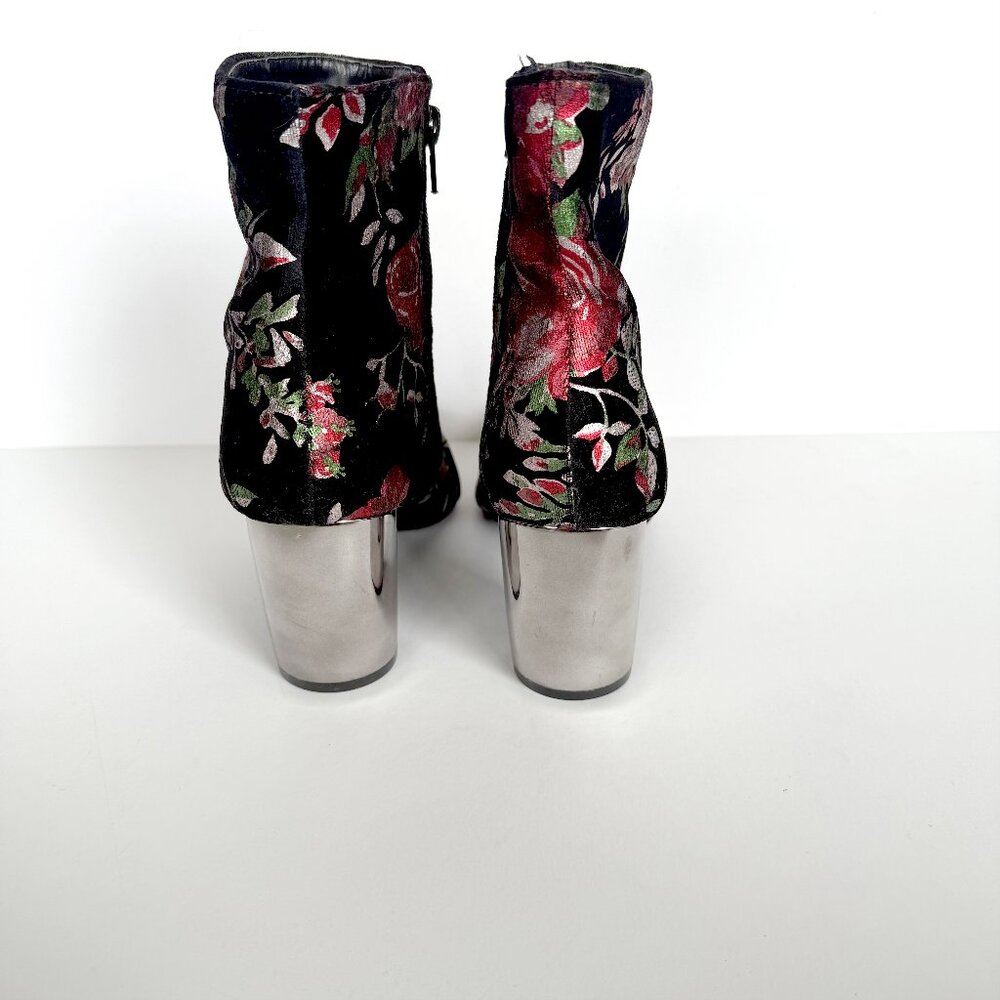 Shoe Republica LA Black Floral Velvet Booties Size 9 - Whimisigoth - Picture 3 of 9